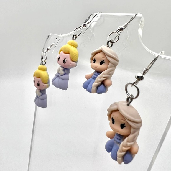 Princess Earrings - Disney Inspired Earrings - Frozen & Cinderella Earrings - Picture 5 of 10